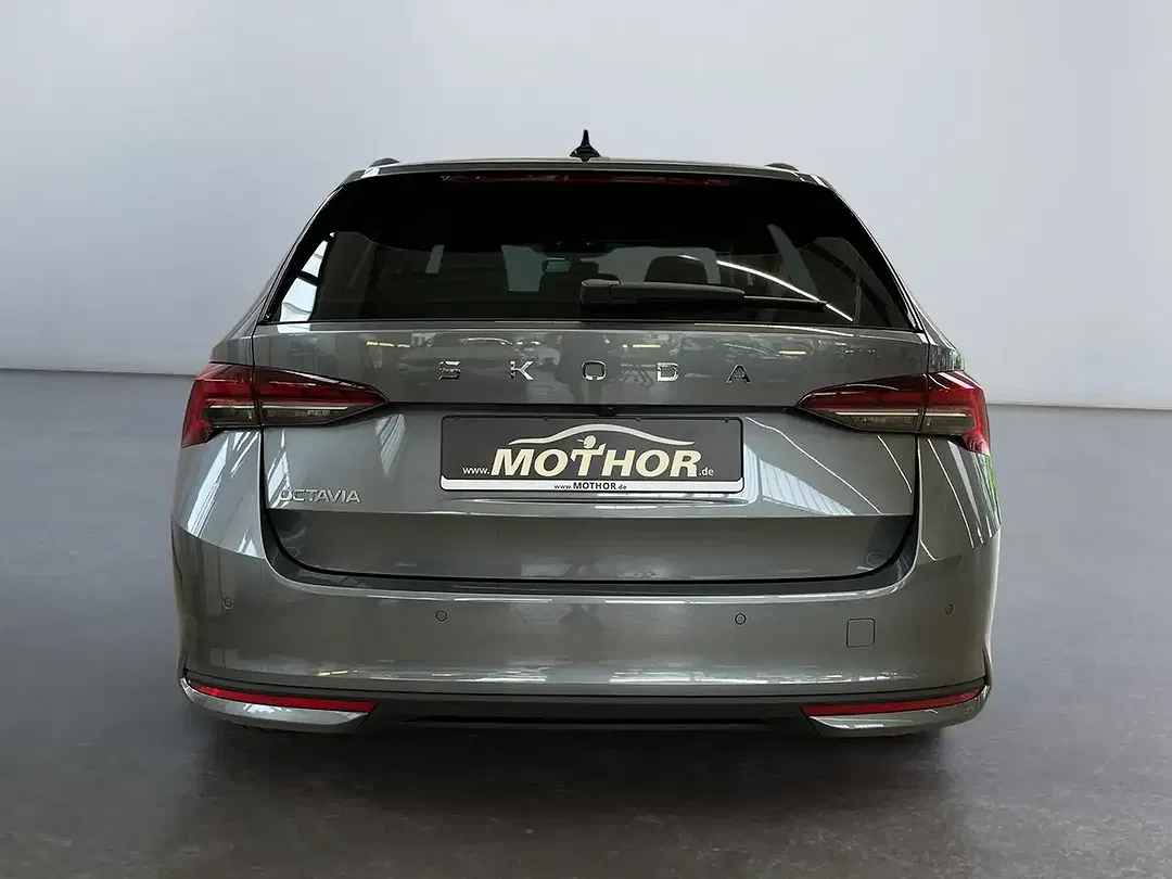 Skoda Octavia - Thumbnail 4