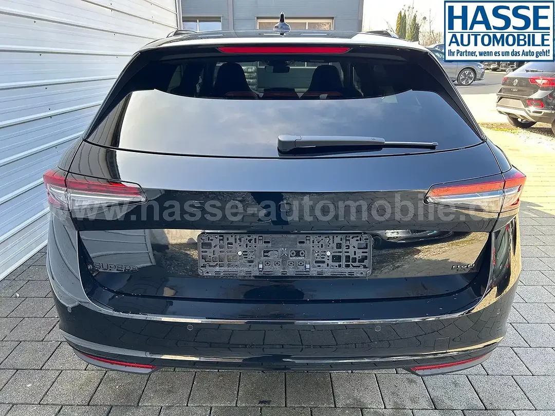 Skoda Superb - Thumbnail 12
