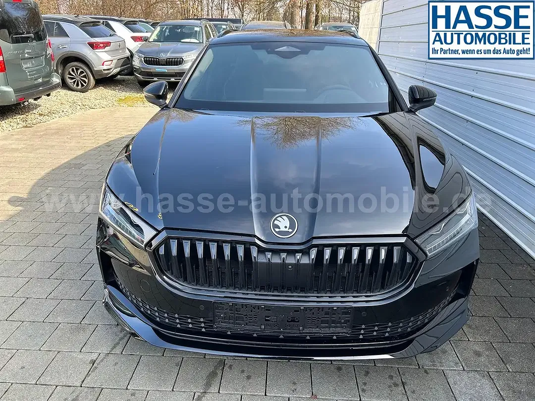 Skoda Superb - Thumbnail 2