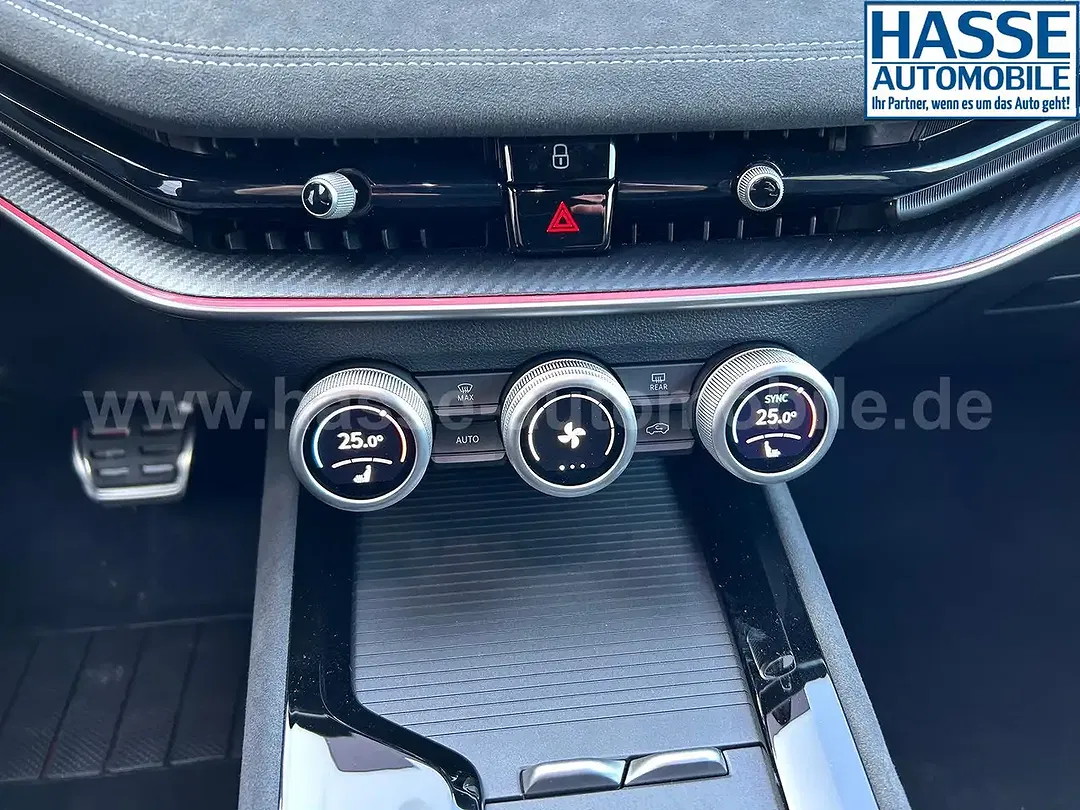 Skoda Superb - Thumbnail 8