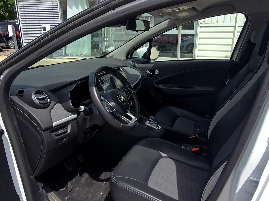 Renault ZOE - Thumbnail 10