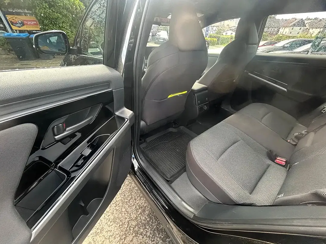 Subaru Solterra - Thumbnail 11