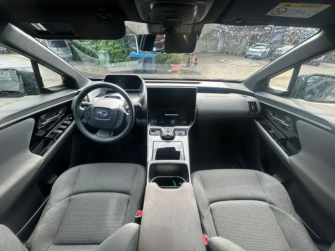 Subaru Solterra - Thumbnail 13