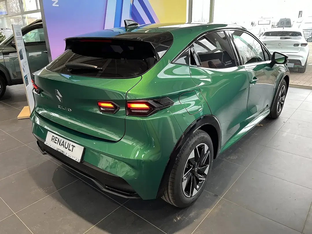 Renault Clio - Thumbnail 12