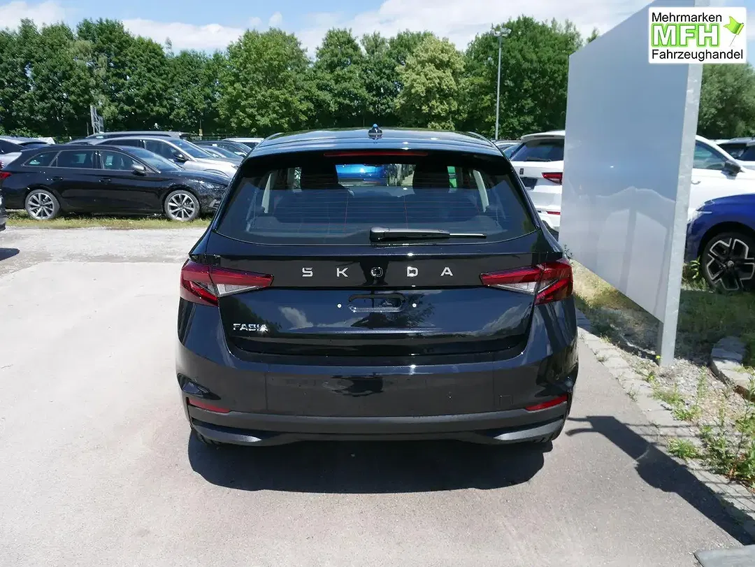 Skoda Fabia - Thumbnail 2