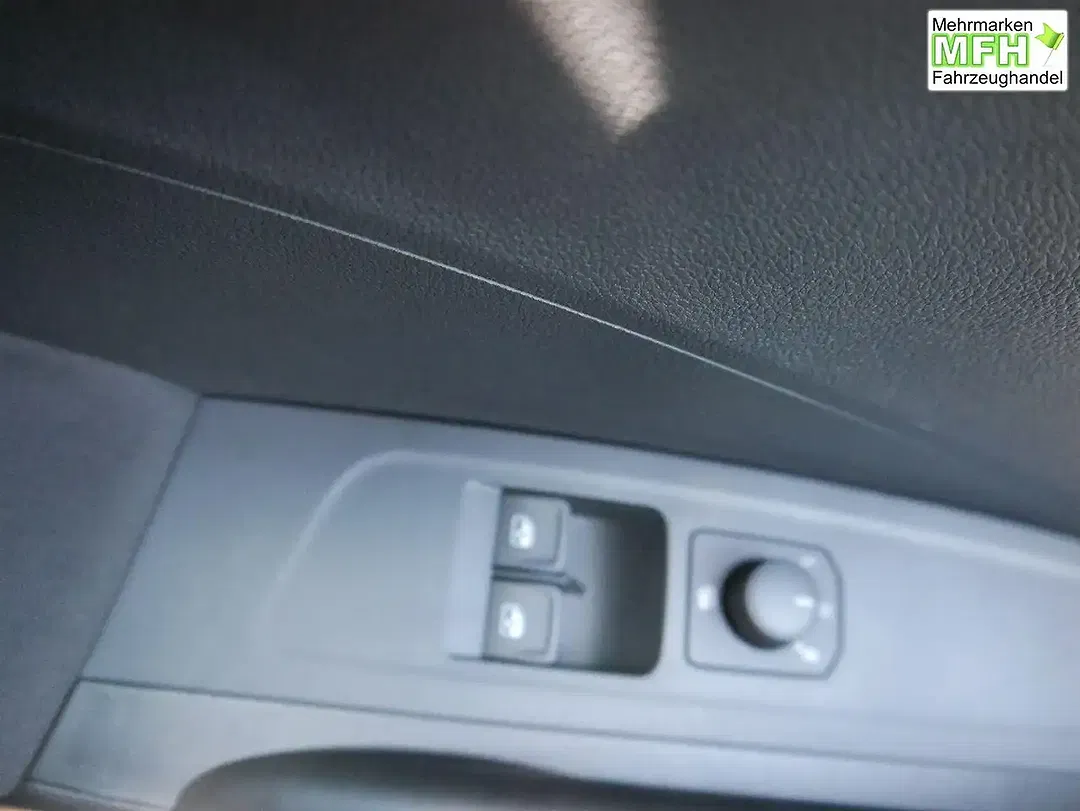 Skoda Fabia - Thumbnail 9