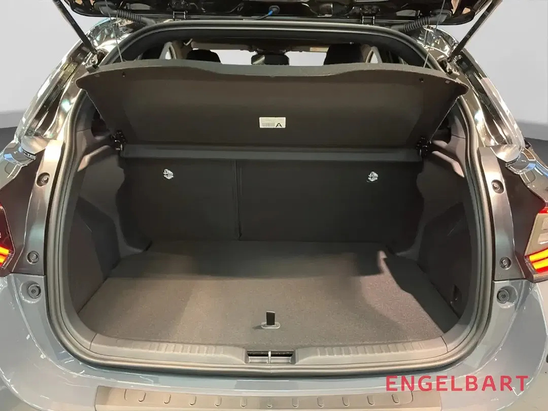 Toyota Yaris - Thumbnail 12