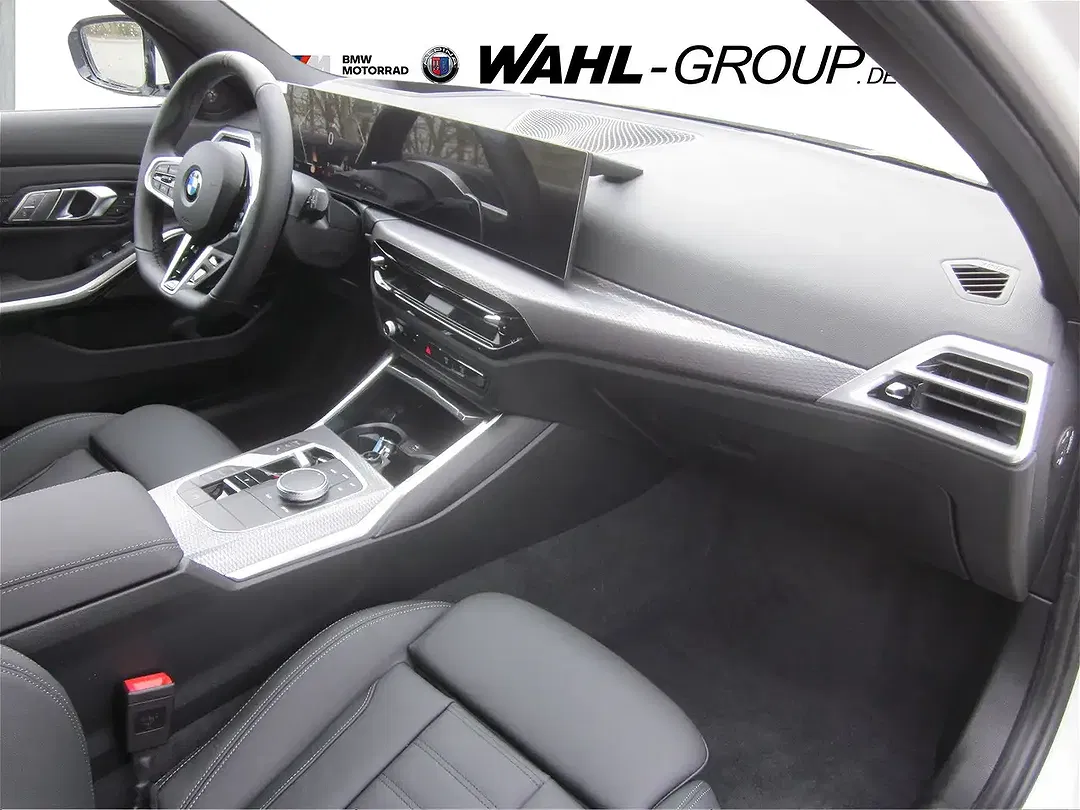 BMW 330 - Thumbnail 11