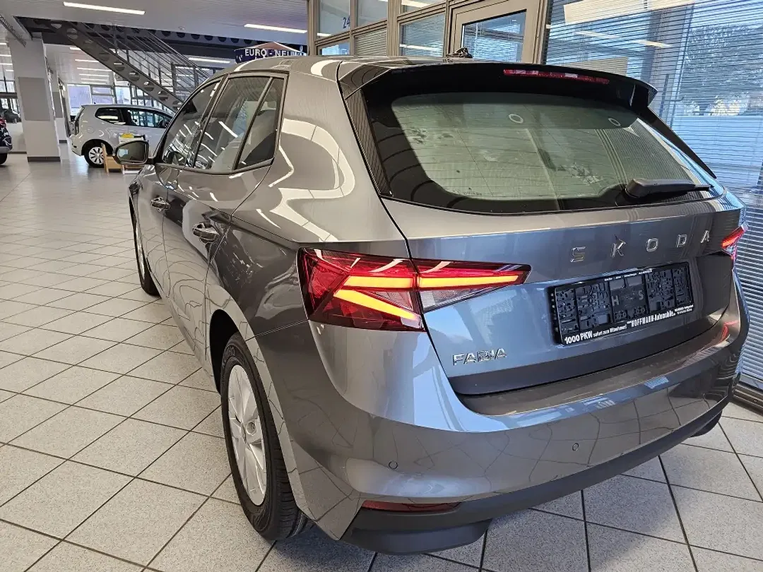Skoda Fabia - Thumbnail 5