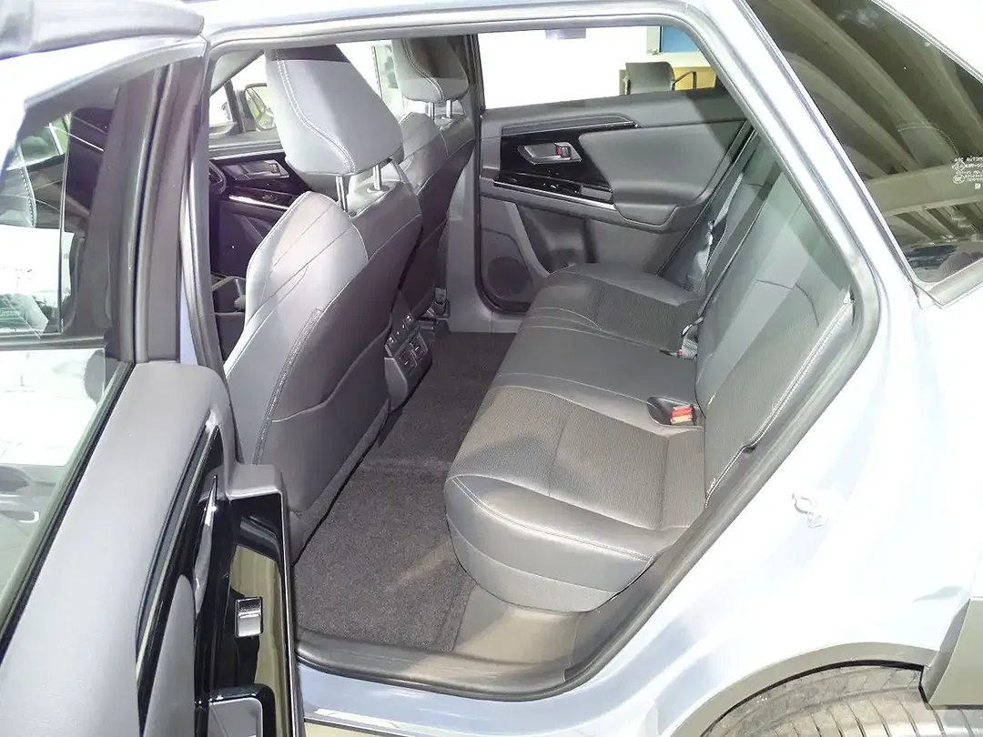 Subaru Solterra - Thumbnail 15