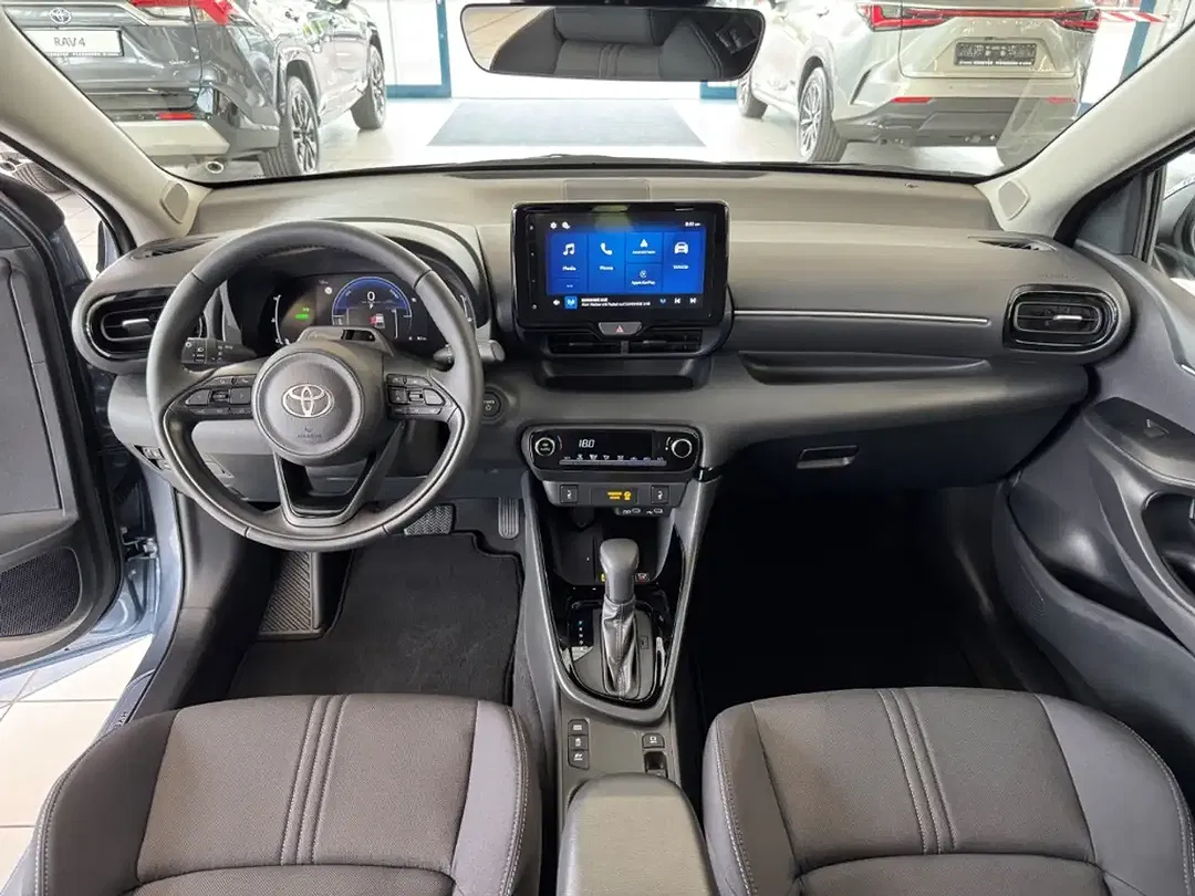 Toyota Yaris - Thumbnail 10