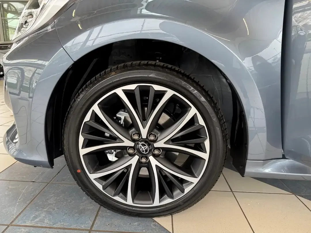 Toyota Yaris - Thumbnail 5