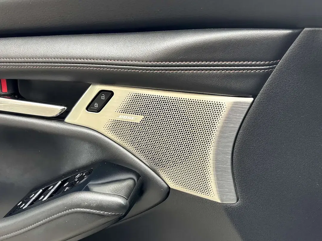 Mazda 3 - Thumbnail 10