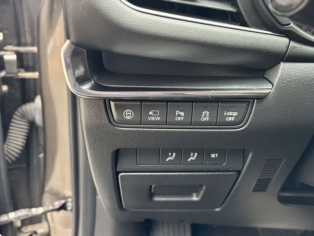 Mazda 3 - Thumbnail 11