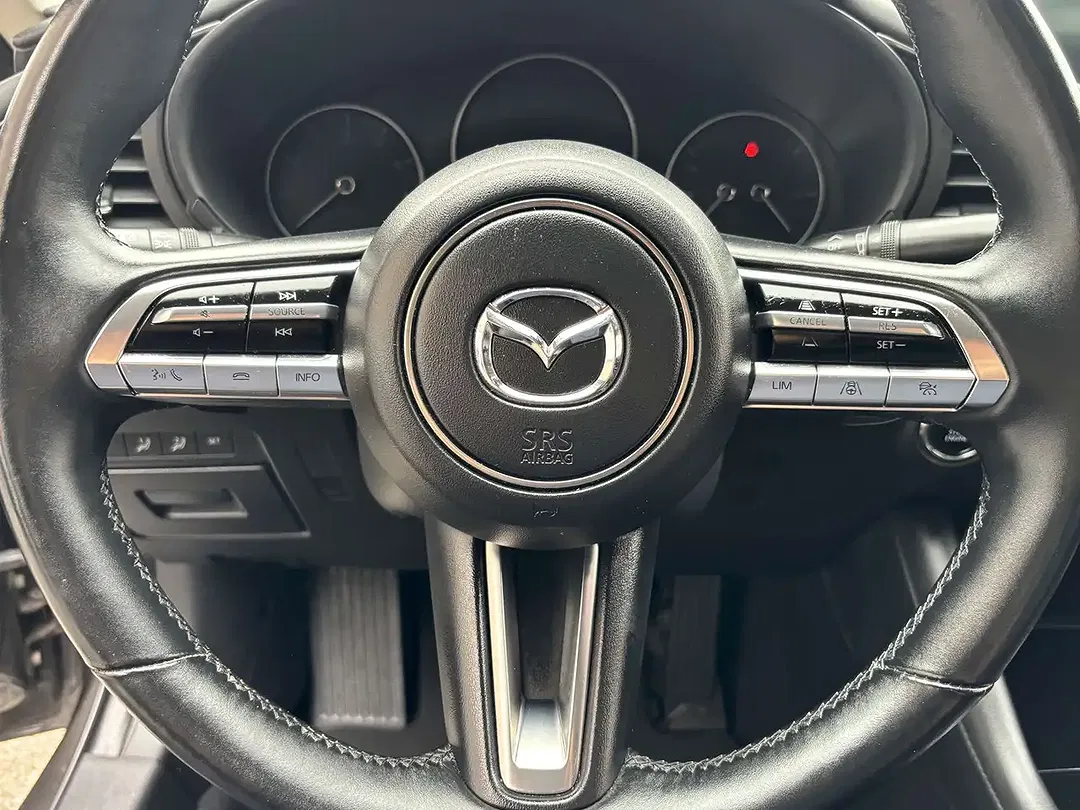 Mazda 3 - Thumbnail 12