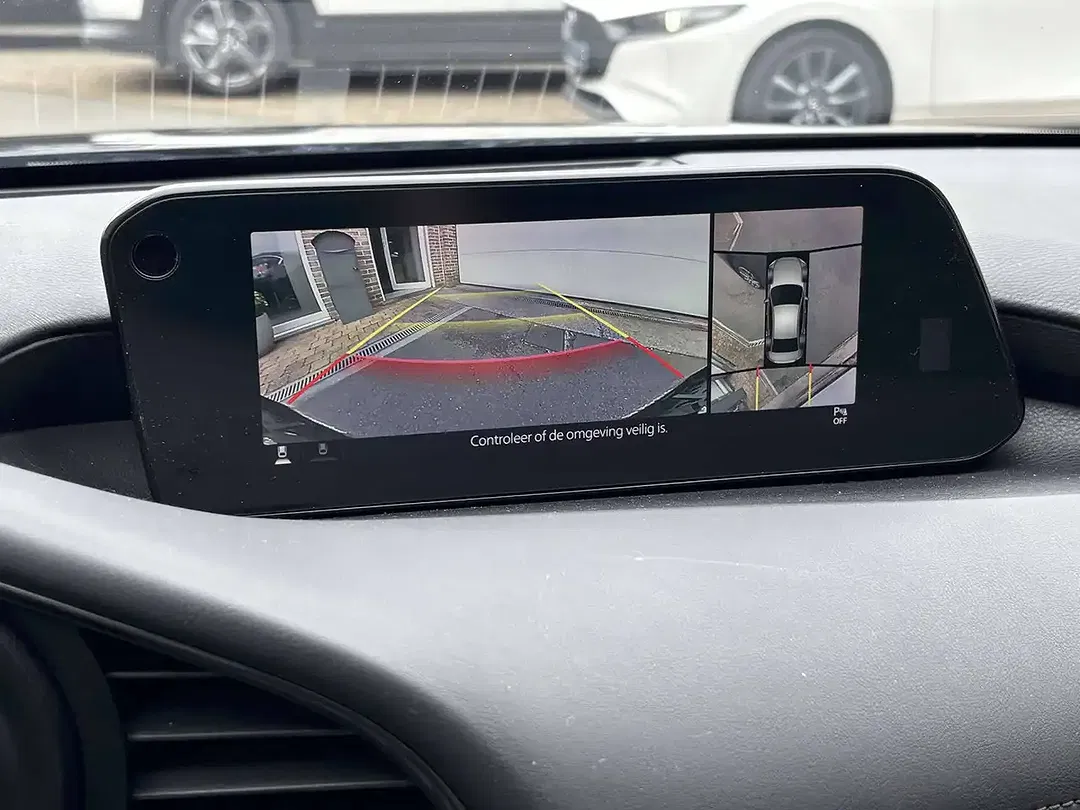 Mazda 3 - Thumbnail 14
