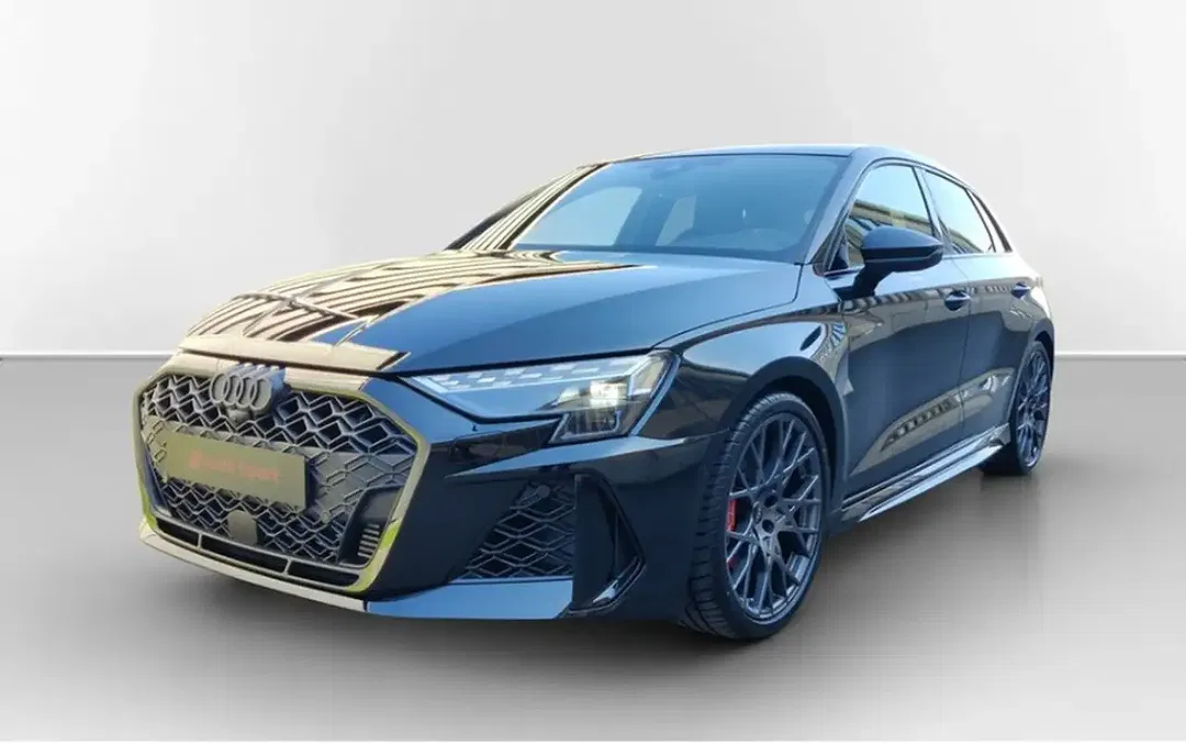 Audi RS3 - Thumbnail 1