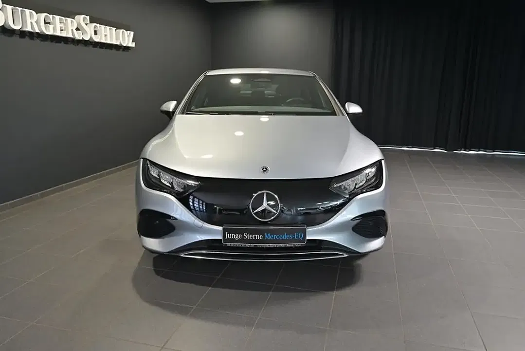 Mercedes-Benz EQE 300 - Thumbnail 12