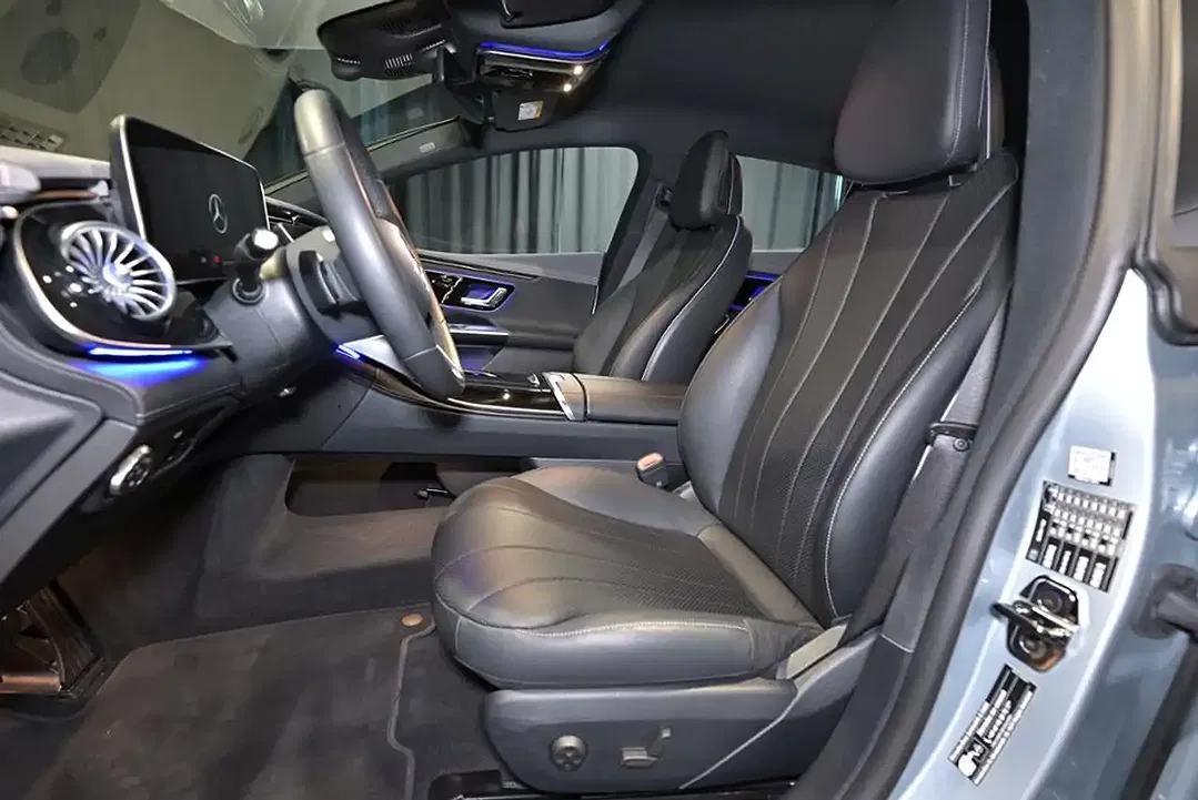 Mercedes-Benz EQE 300 - Thumbnail 5