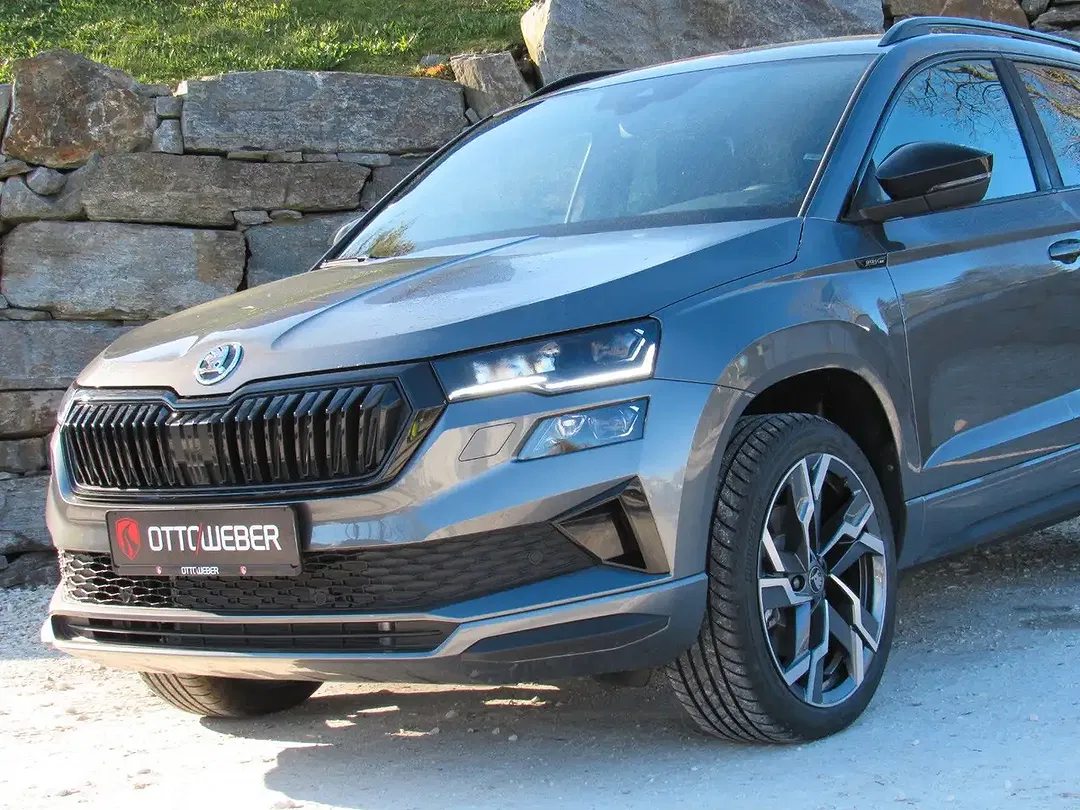 Skoda Karoq - Thumbnail 4
