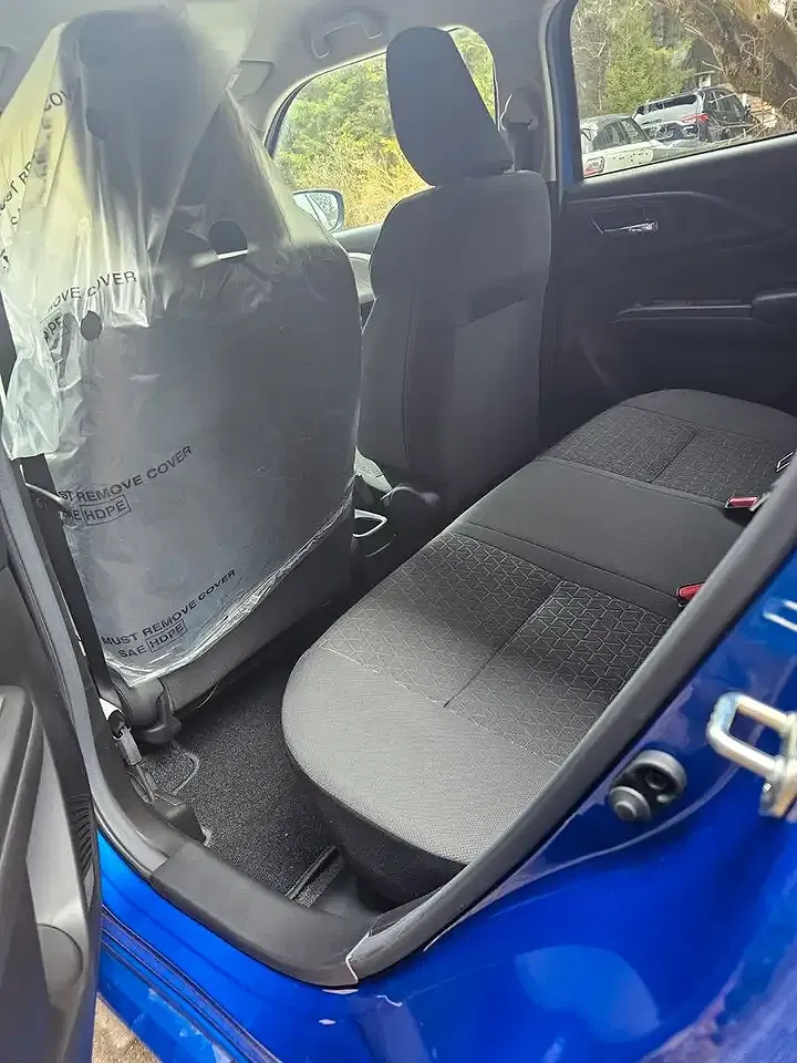 Suzuki Swift - Thumbnail 11