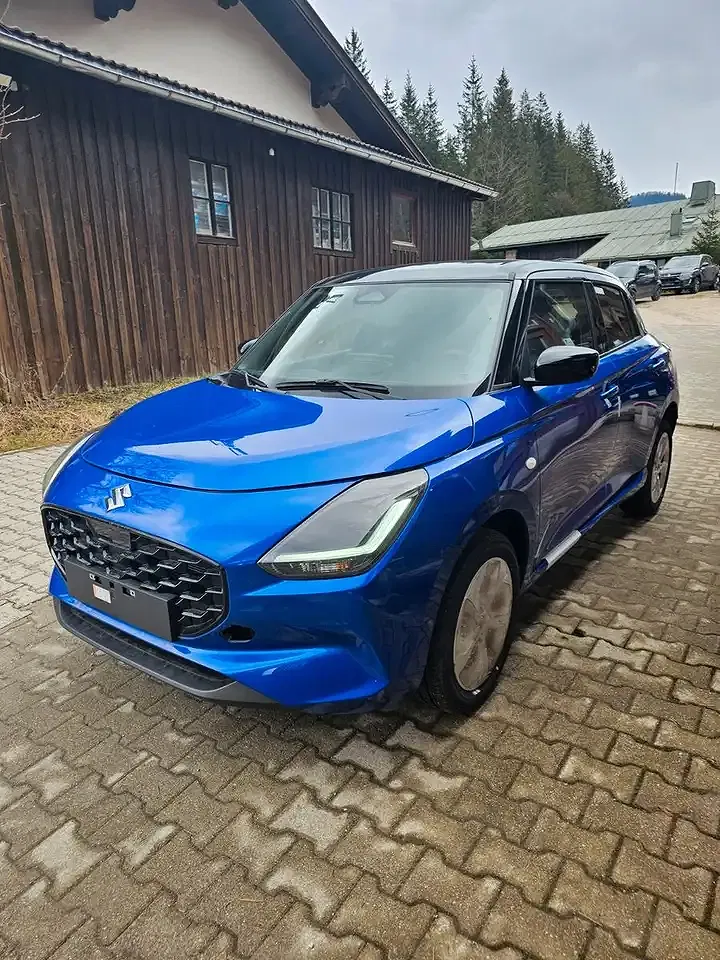 Suzuki Swift - Thumbnail 2