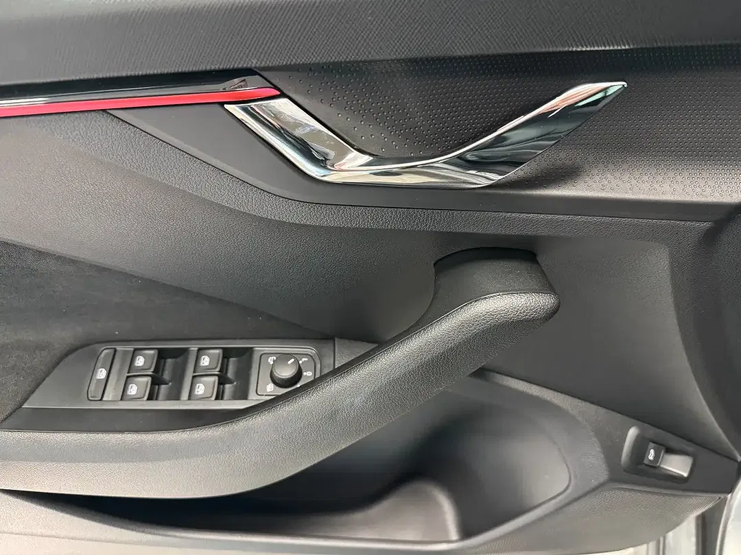 Skoda Kamiq - Thumbnail 9