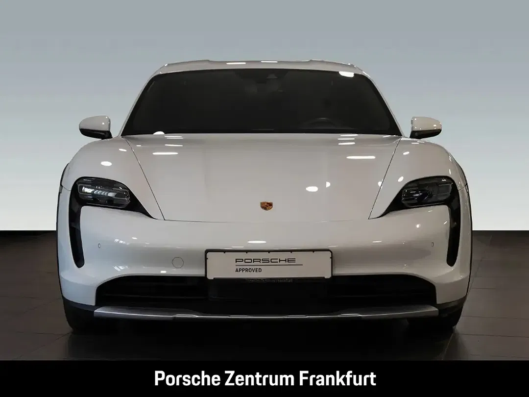 Porsche Taycan - Thumbnail 7