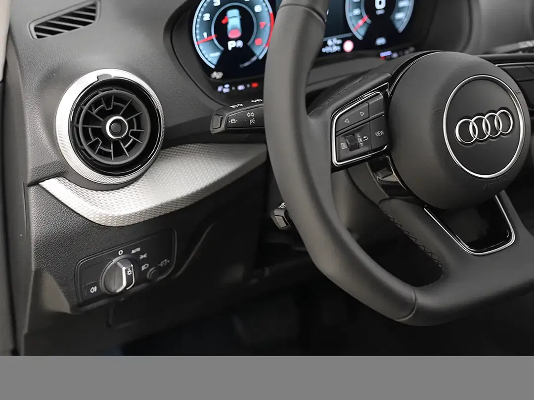 Audi Q2 - Thumbnail 9