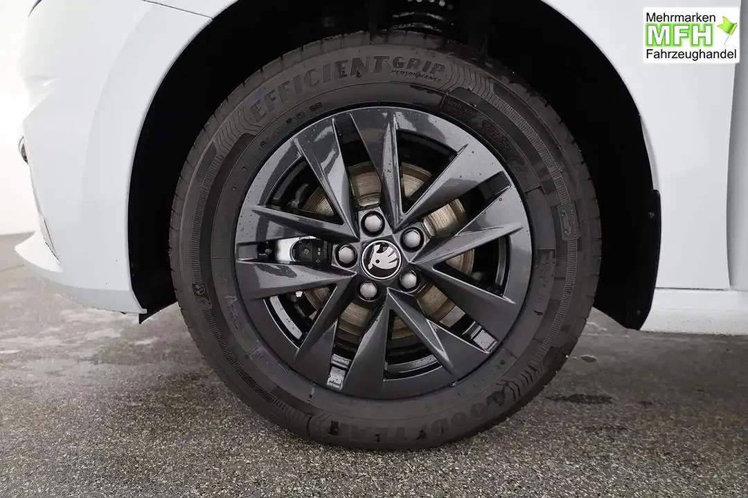 Skoda Fabia - Thumbnail 12