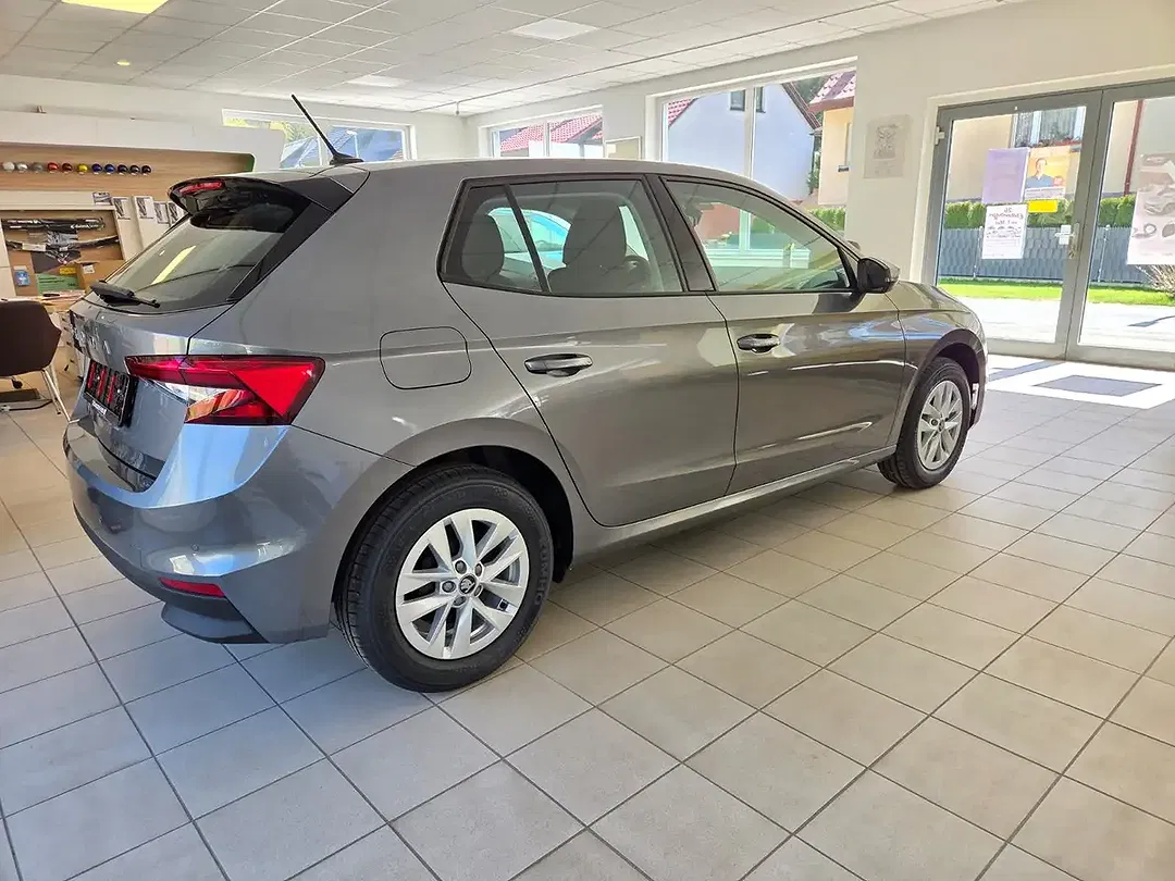 Skoda Fabia - Thumbnail 2