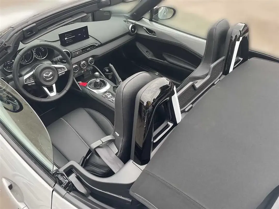 Mazda MX-5 - Thumbnail 15