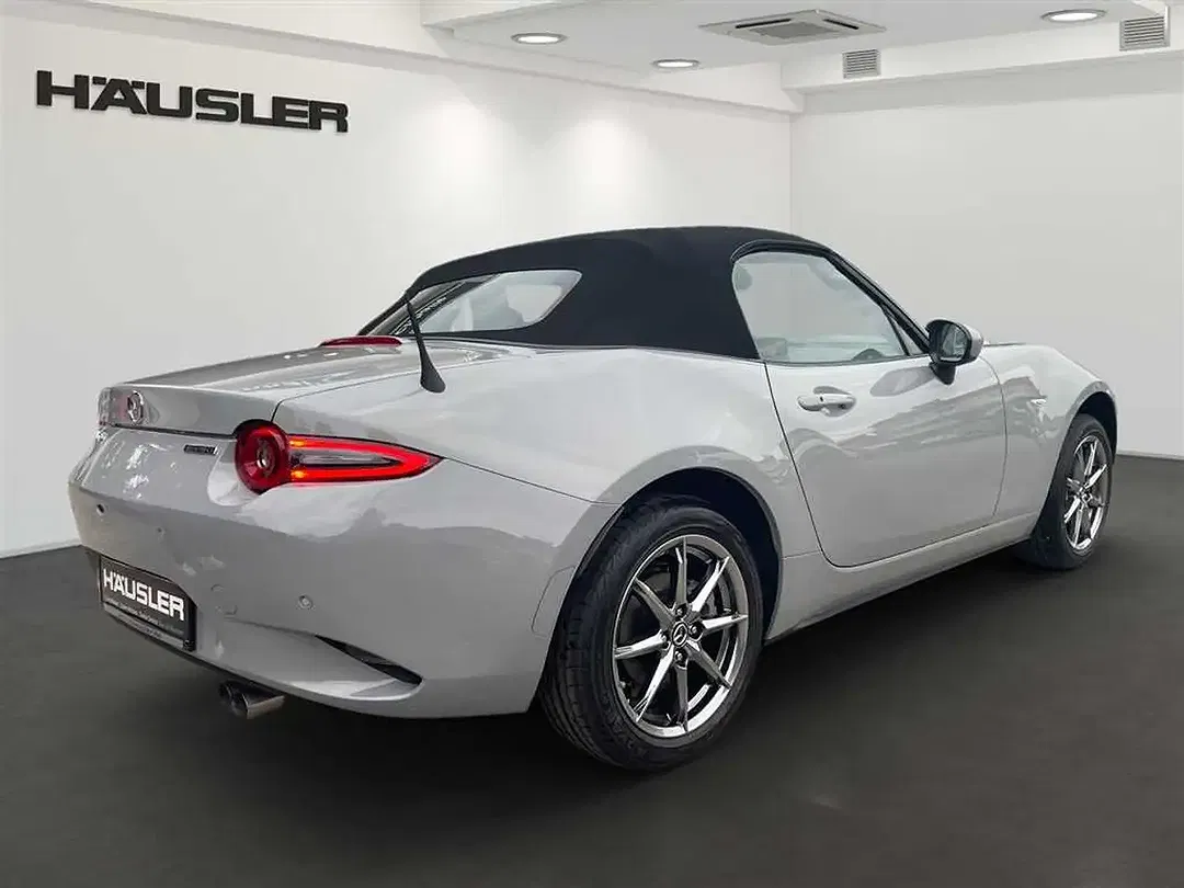Mazda MX-5 - Thumbnail 4