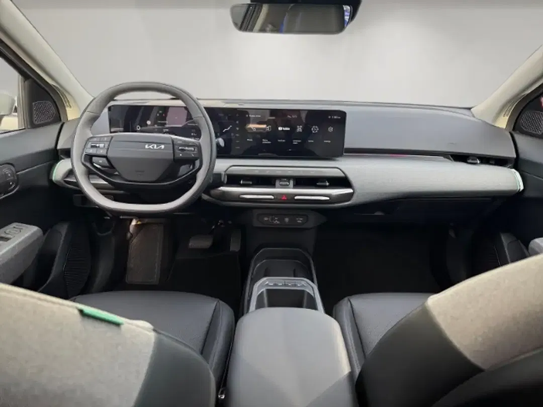 Kia EV4 - Thumbnail 10