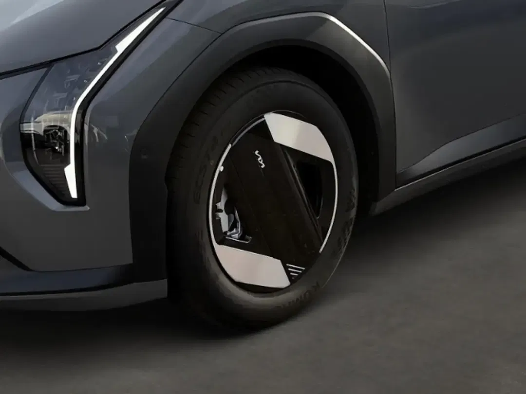 Kia EV4 - Thumbnail 5