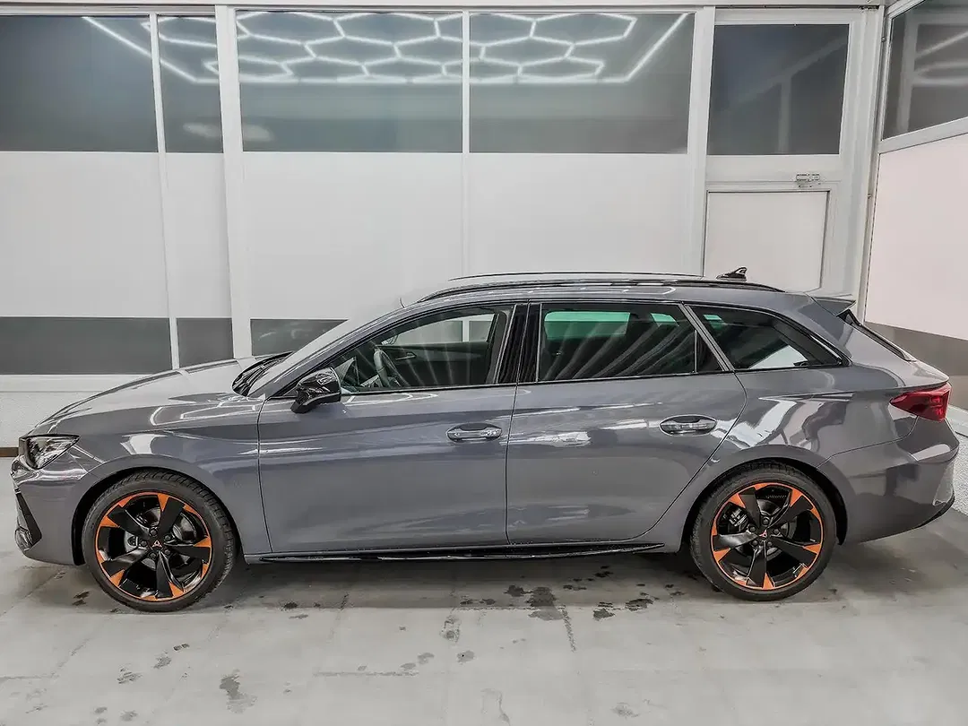 CUPRA Leon - Thumbnail 3