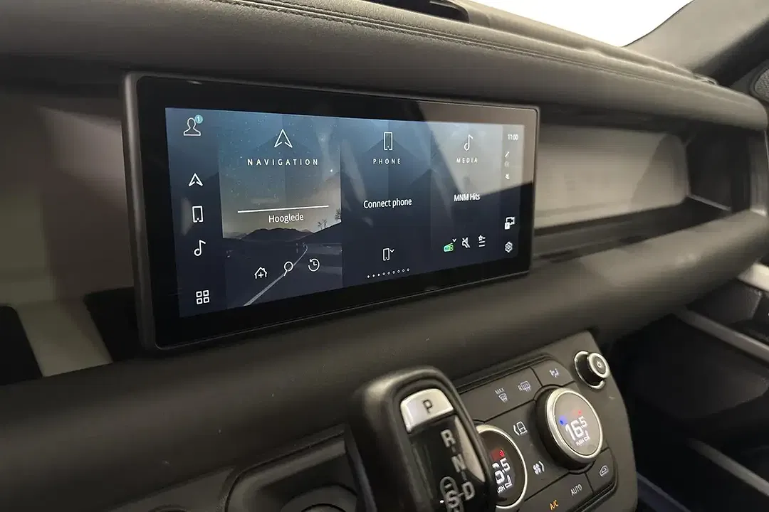 Land Rover Defender - Thumbnail 14