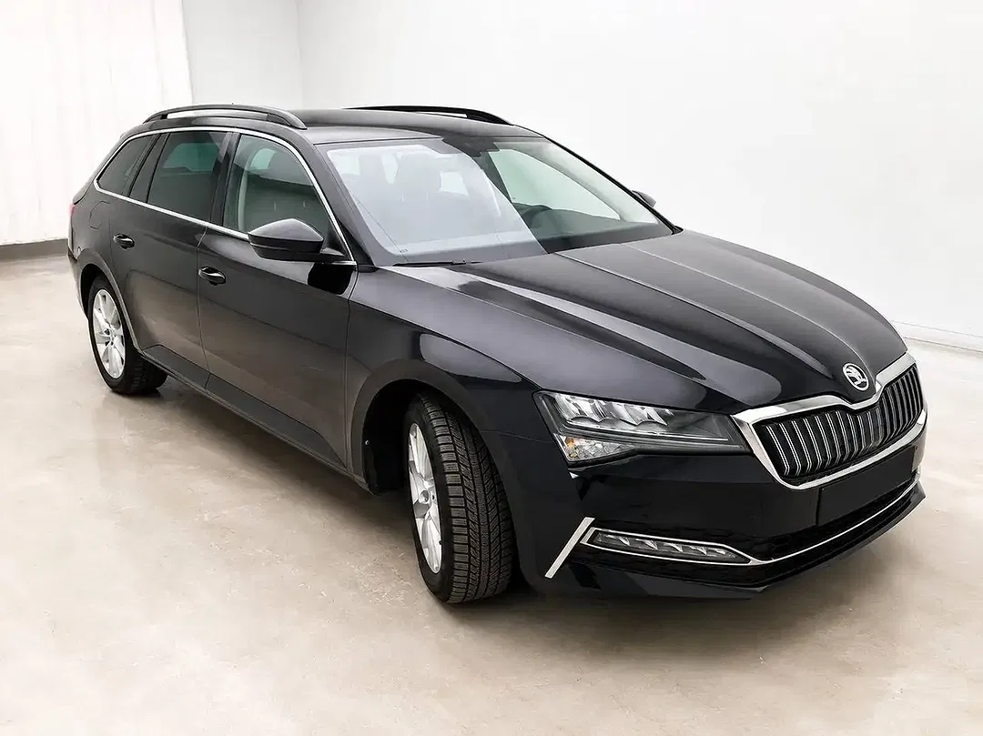 Skoda Superb - Thumbnail 3