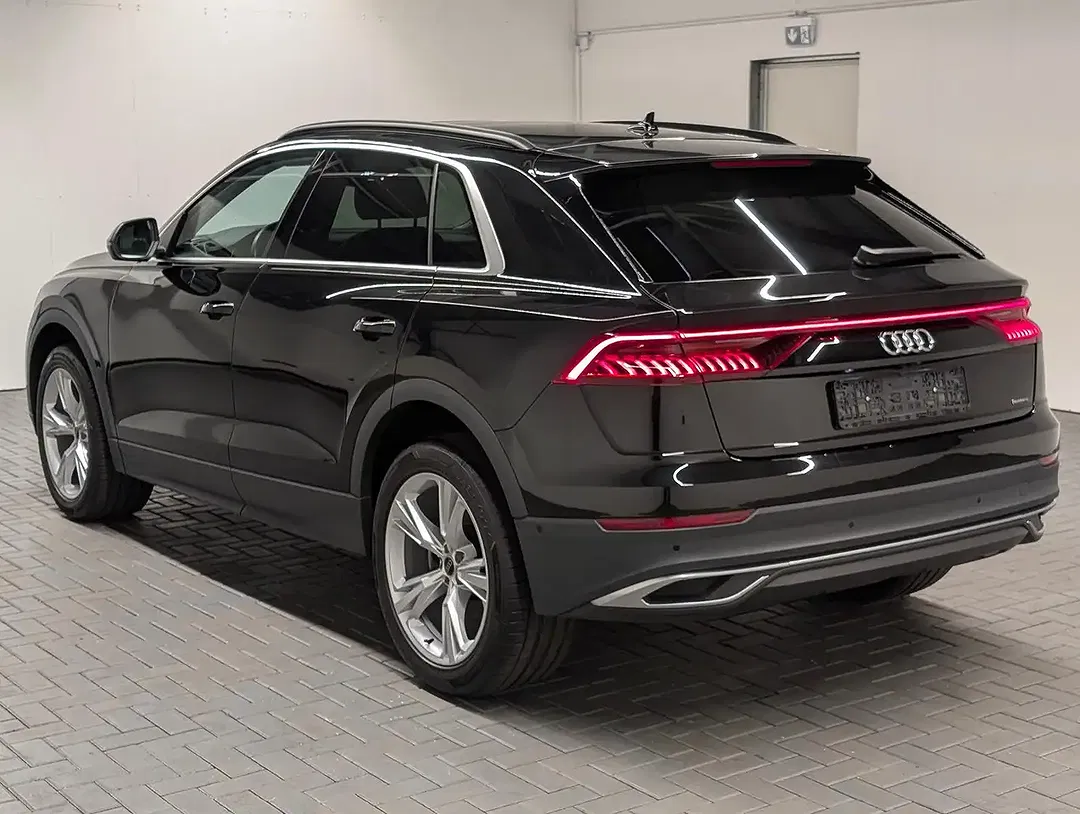 Audi Q8 - Thumbnail 3