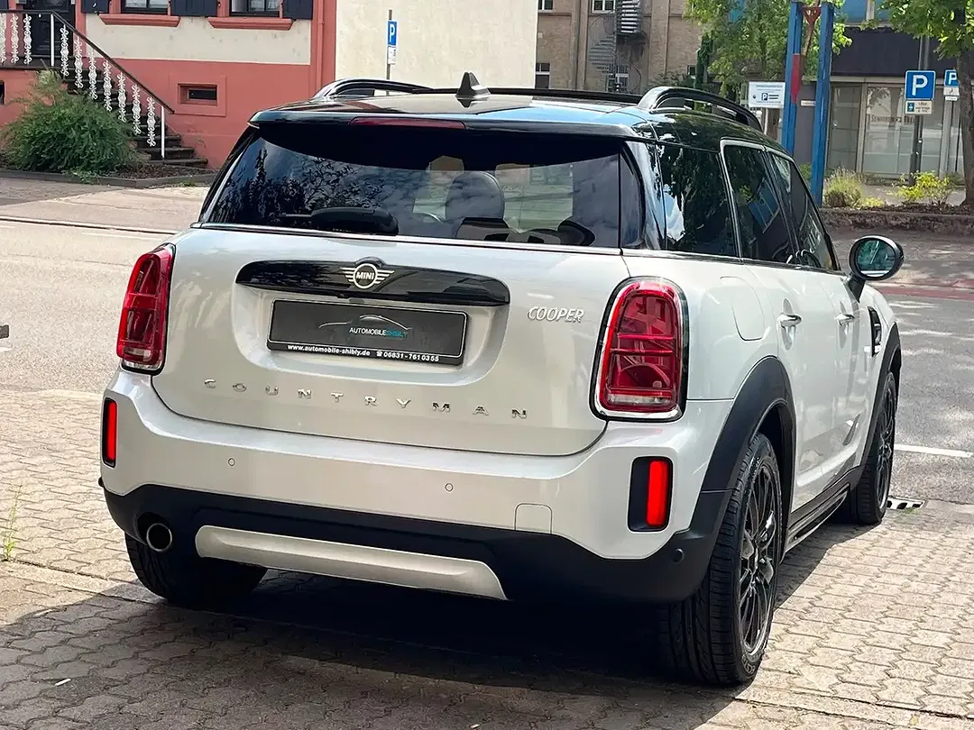 MINI Cooper Countryman - Thumbnail 4