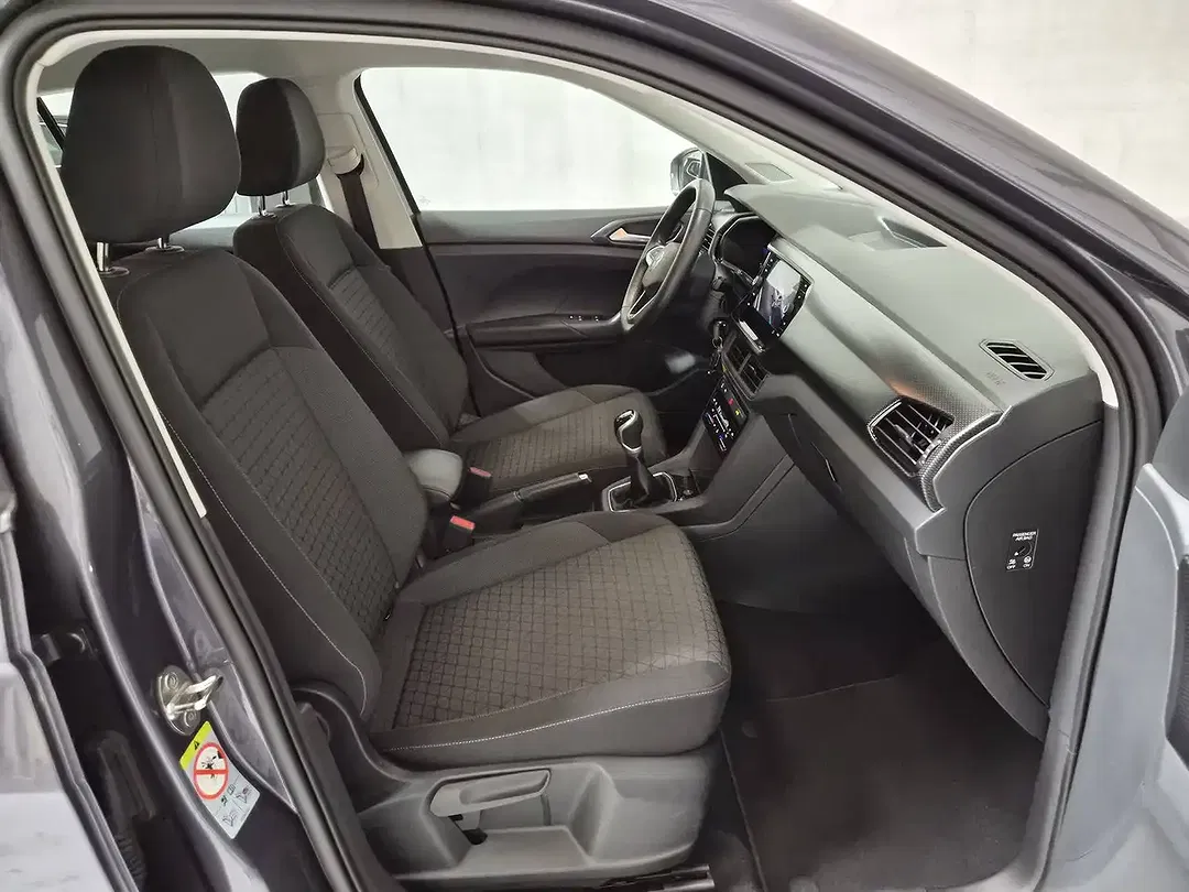 Volkswagen T-Cross - Thumbnail 12
