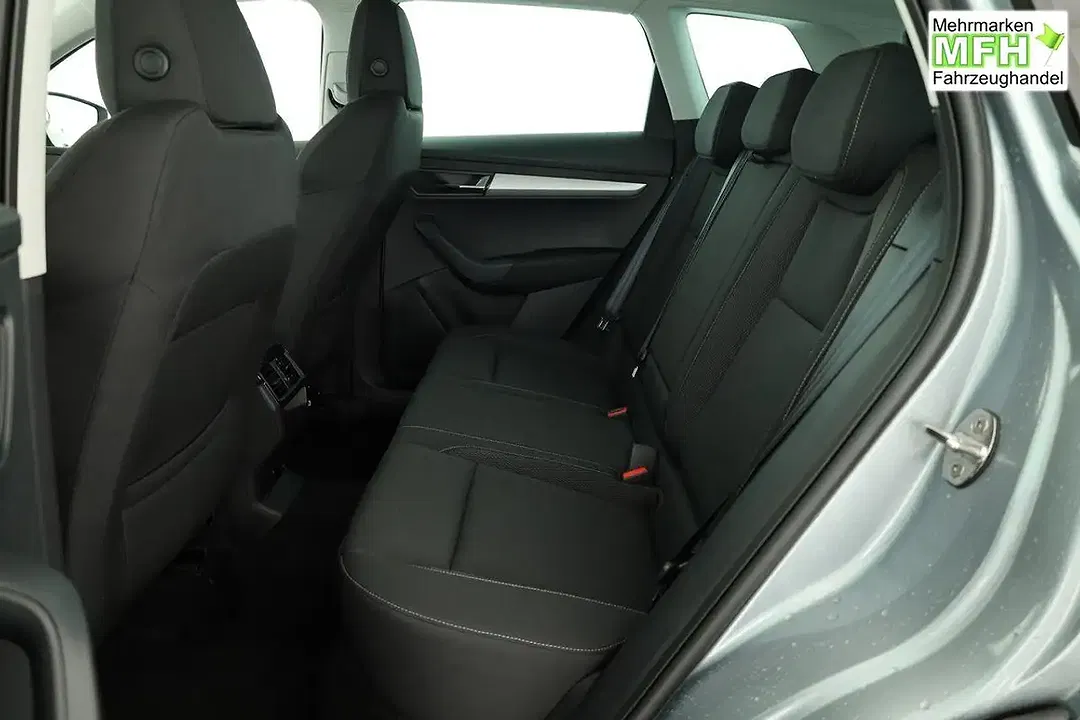 Skoda Karoq - Thumbnail 11
