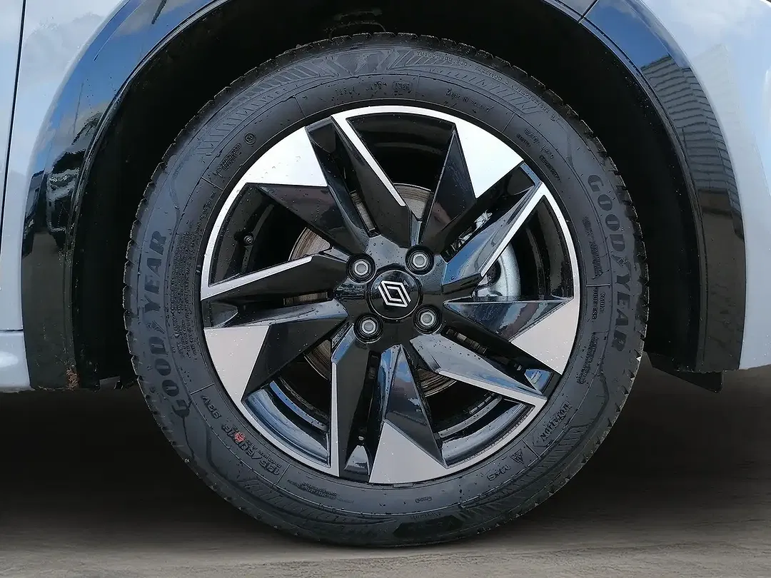Renault Clio - Thumbnail 5