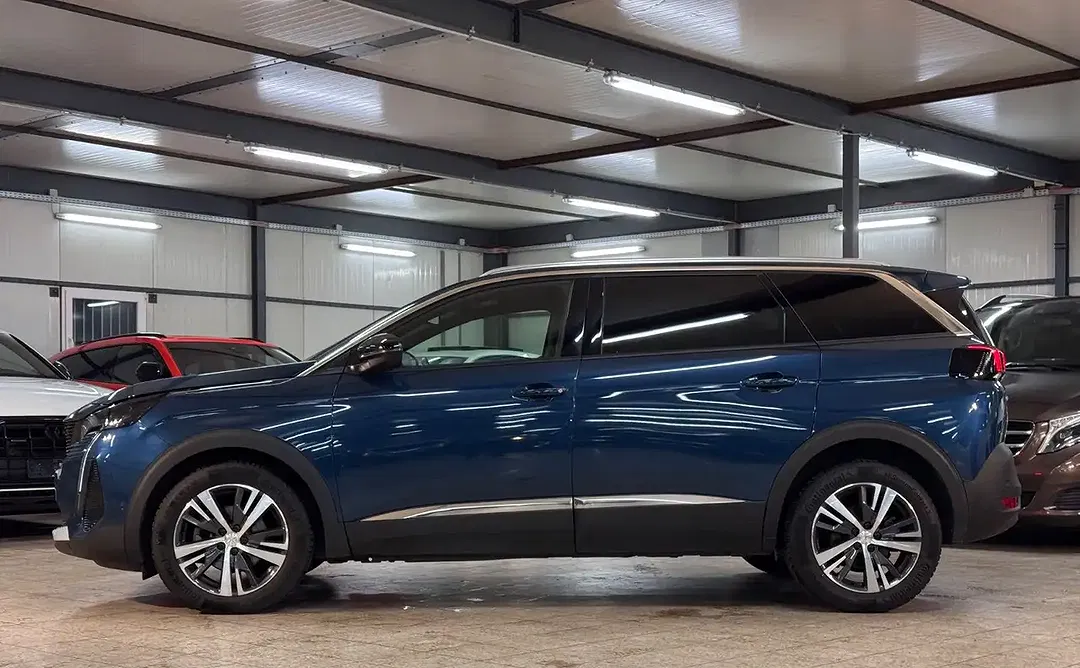 Peugeot 5008 - Thumbnail 4