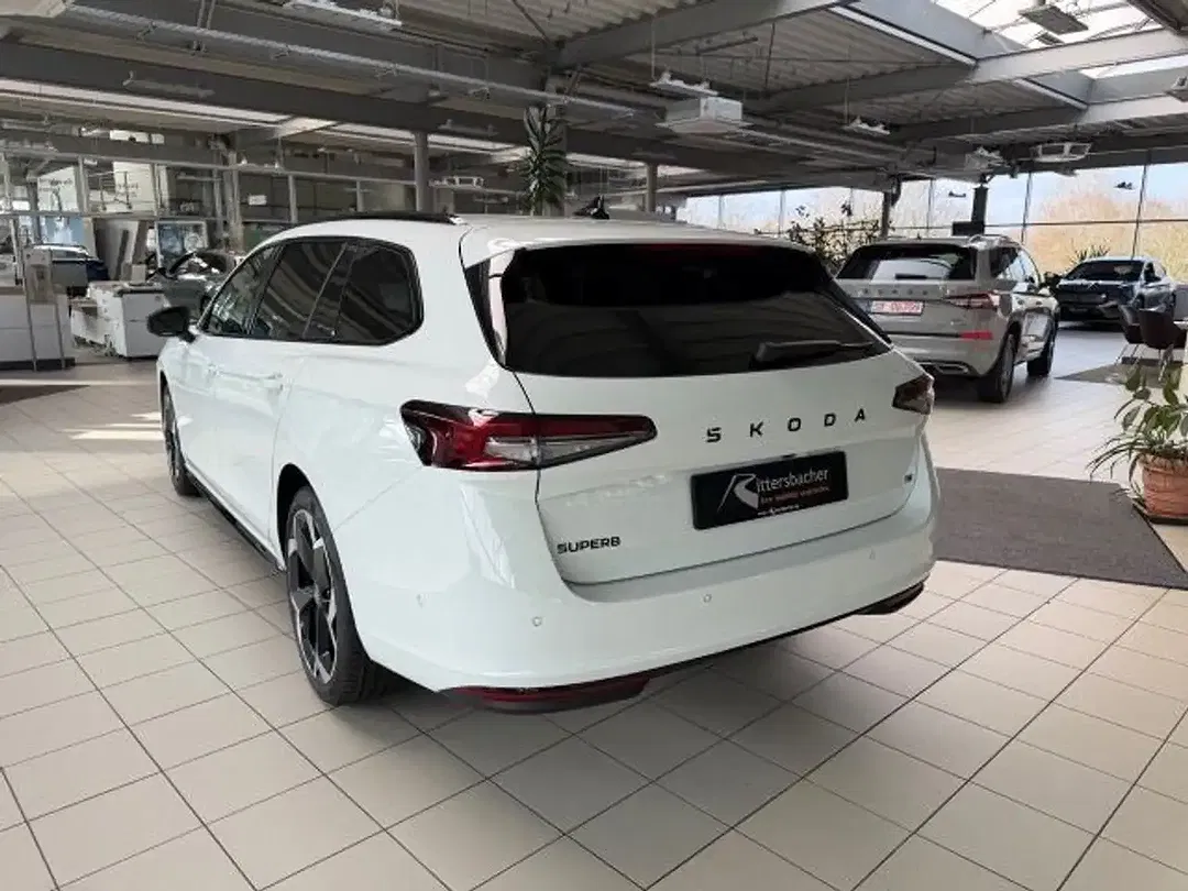 Skoda Superb - Thumbnail 11