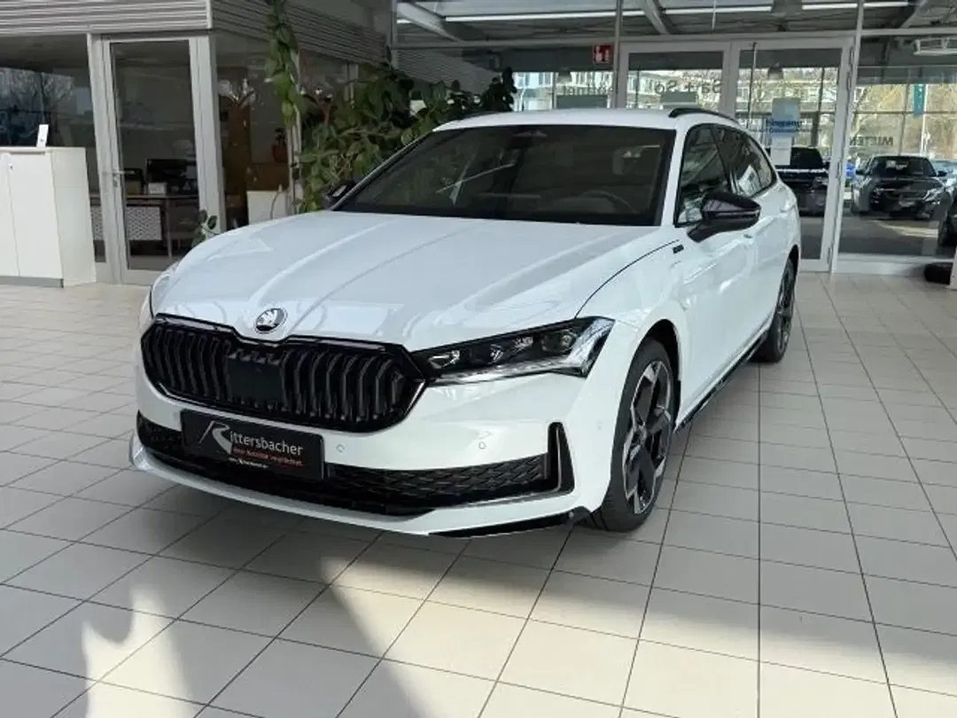 Skoda Superb - Thumbnail 2