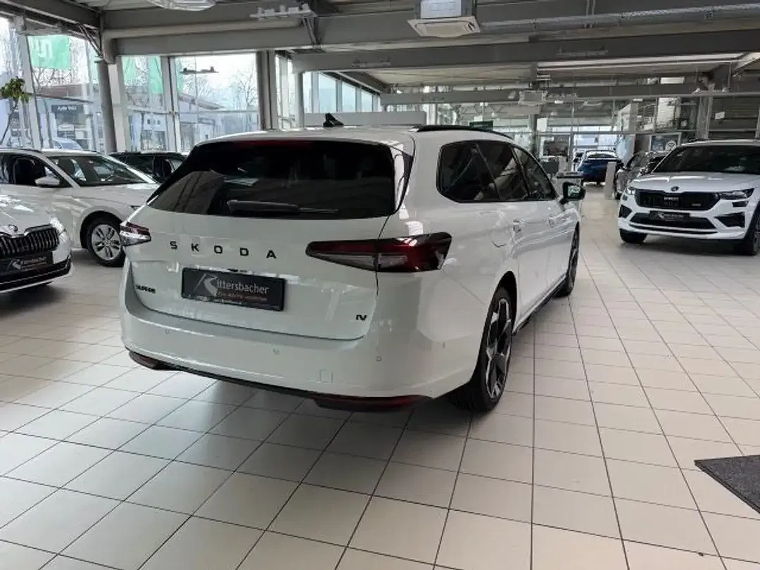 Skoda Superb - Thumbnail 9