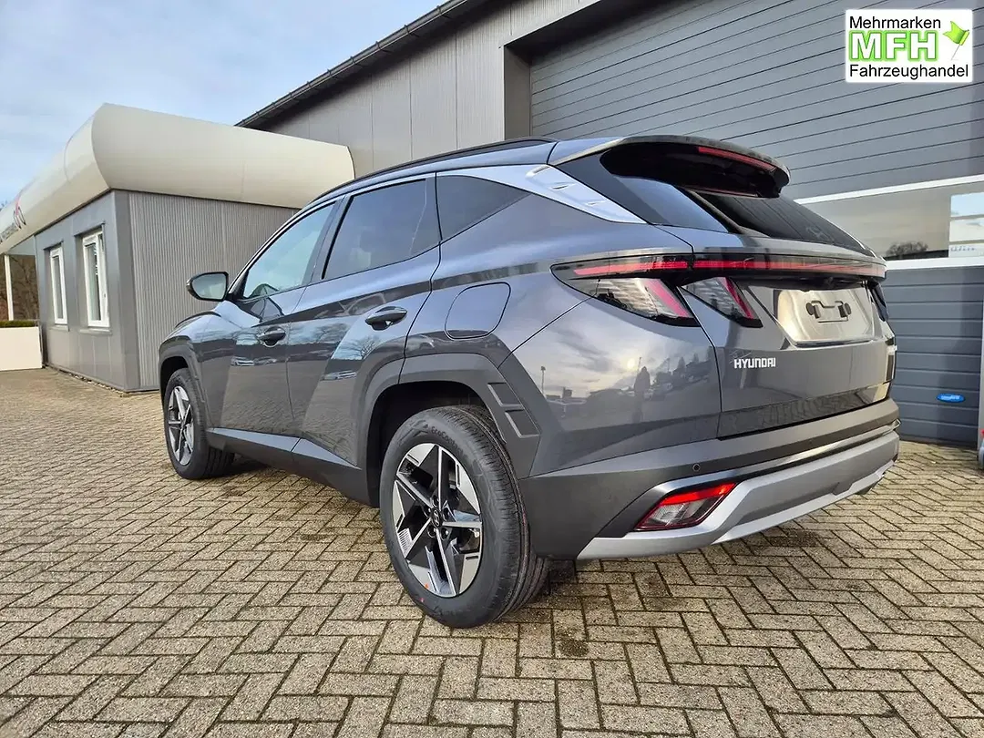 Hyundai TUCSON - Thumbnail 3