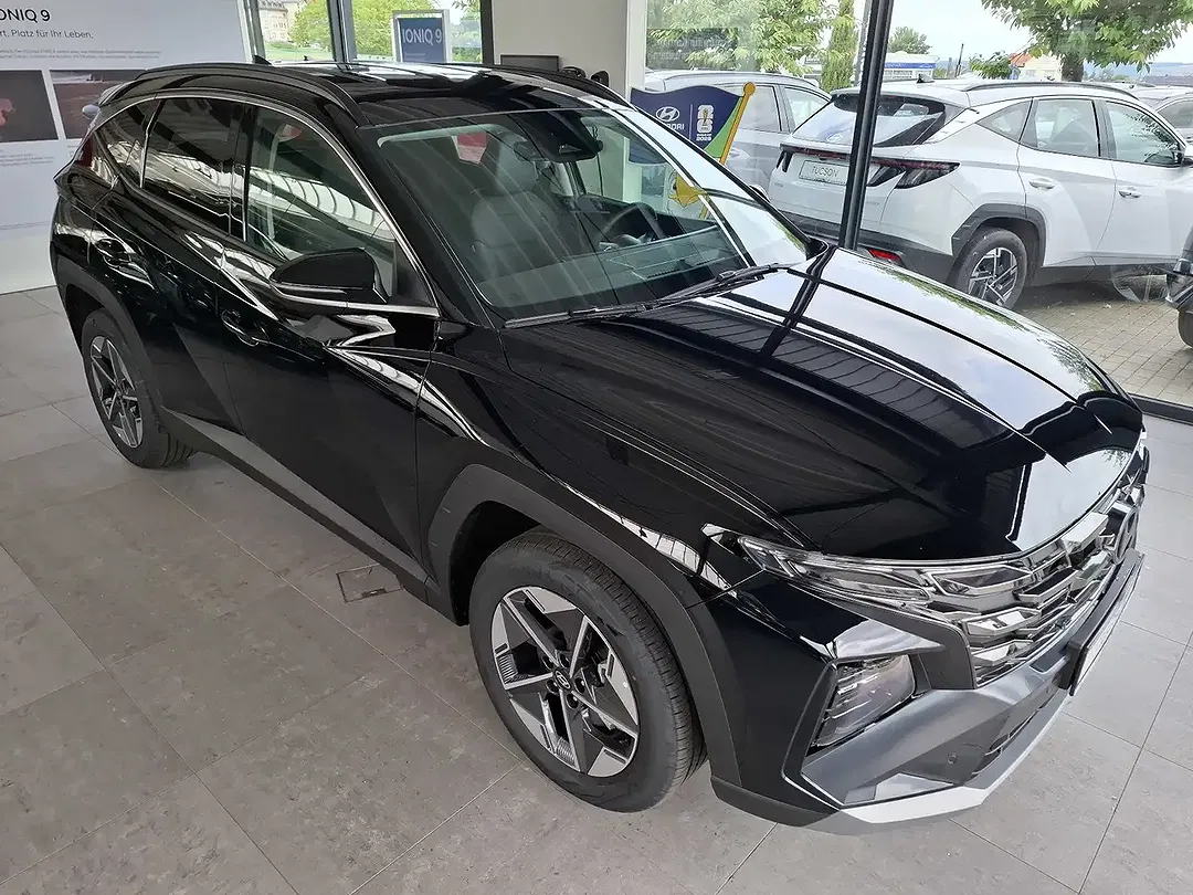 Hyundai TUCSON - Thumbnail 3