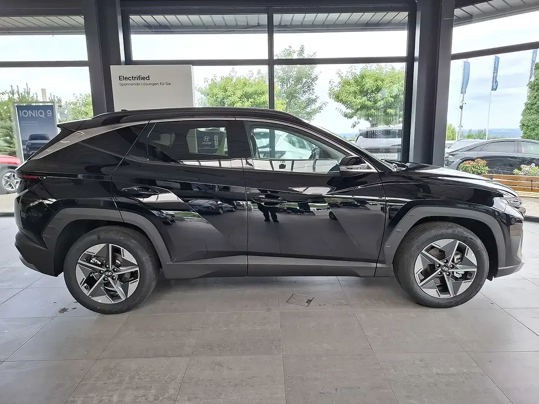 Hyundai TUCSON - Thumbnail 4